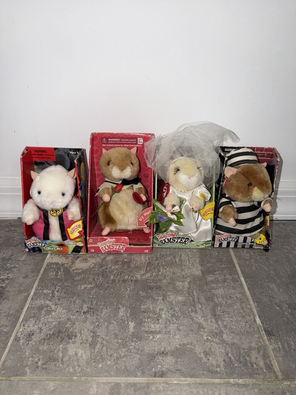 Lot Of 4 Gemmy Hamsters In Box AS IS No Working Batteries